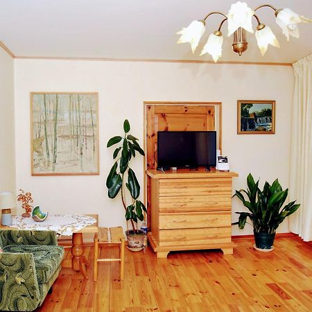 クルディーガLivijas Apartamentiアパートメント エクステリア 写真